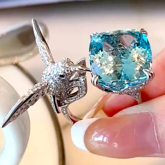 ✨✨Sky Blue Bird Ring✨Adjustable✨✨ - Picture 2 of 6